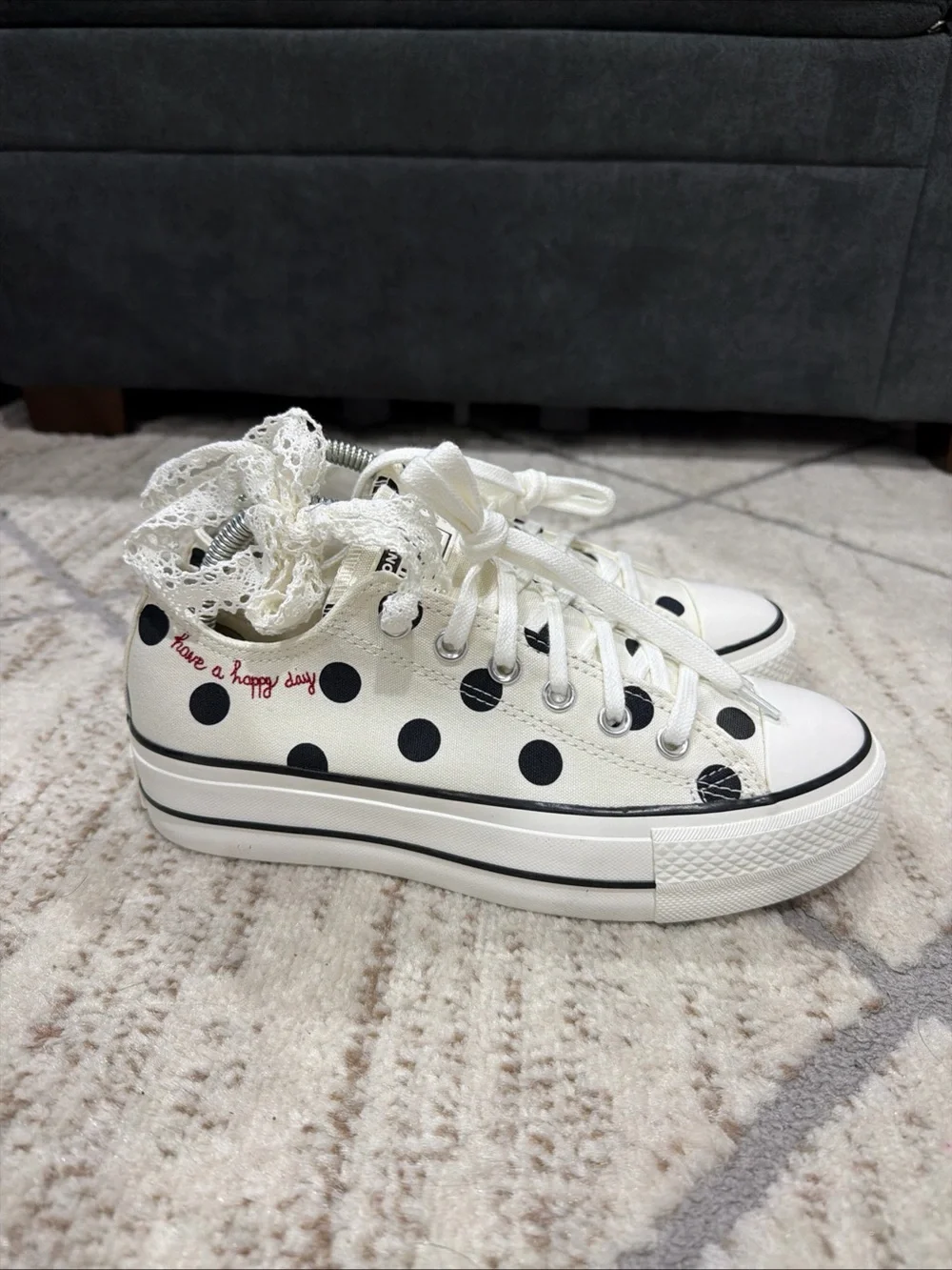 Converse Chuck Taylor All Star Lift Platform Low Shoes Polka Dots Women’s Size 8